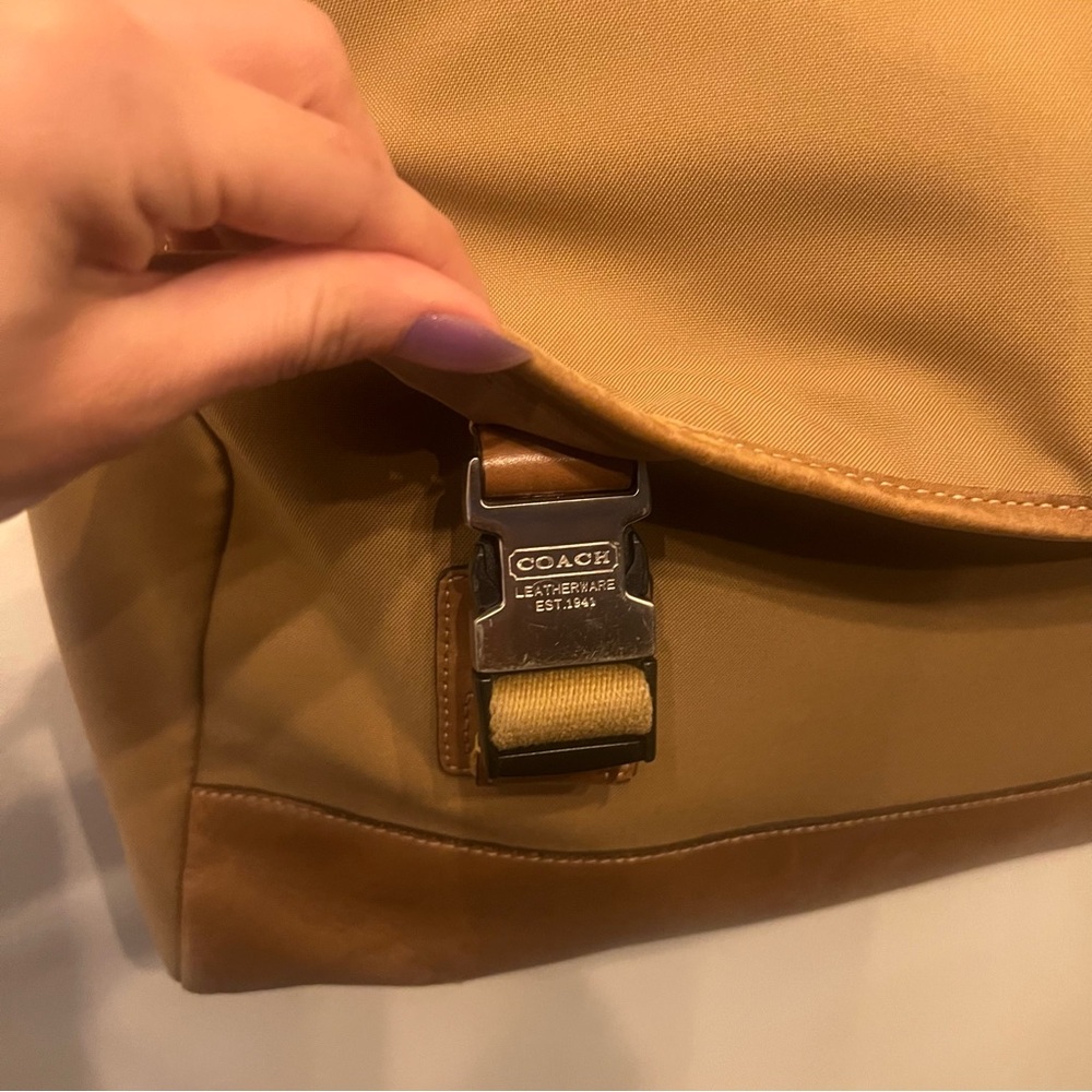 Coach Vintage Large Messenger Bag, Leather and Canvas  tan - Picture 2 of 14